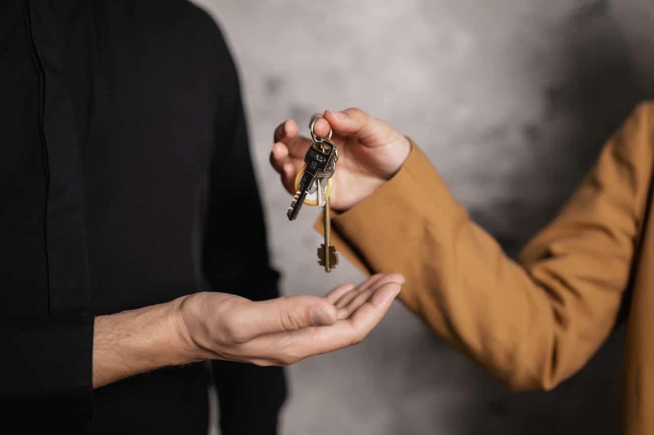 4 Important Things to Consider Before Buying a House